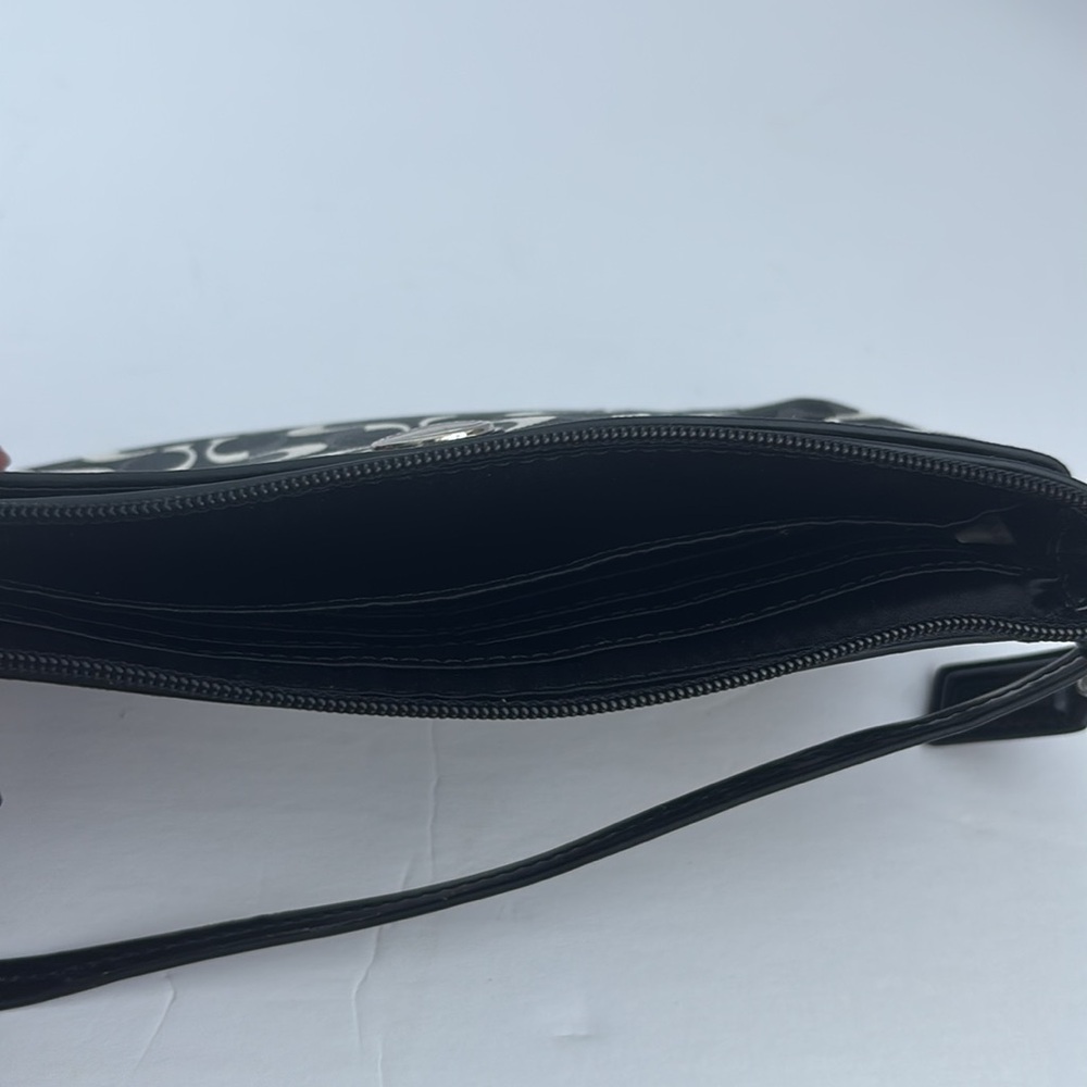 Coach Signature Black White Wristlet Clutch Wallet Mini Purse Black and White - Picture 6 of 9